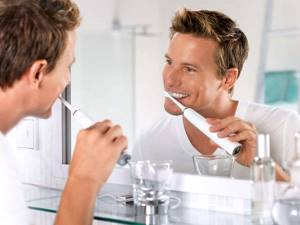 Как ухаживать за брекетами, коронками, зубными протезами, прочие средства для гигиены полости рта