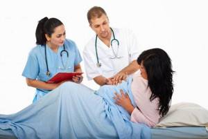 Ревматоидный артрит и беременность: у некоторых женщин после родов повышается риск артрита