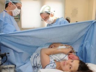 Анестезия при кесаревом сечении и родах
