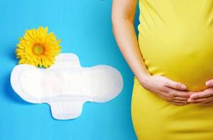 Желтые выделения при беременности - что делать?