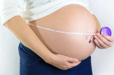 Крупный плод при беременности: признаки, причины, роды или кесарево сечение, диагностика