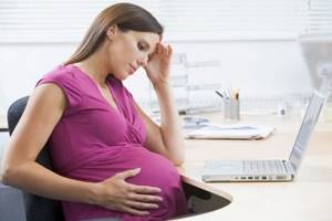Гипертонус матки при беременности: симптомы, лечение, причины, чем опасен