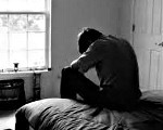 Депрессия: симптомы у женщин, мужчин, признаки, лечение