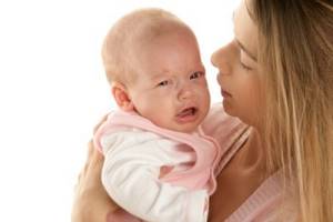 Насморк у новорожденного (грудничка) - лечение, причины, осложнения