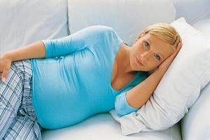 Выделения при беременности: коричневые, белые, желтые, кровянистые, слизистые